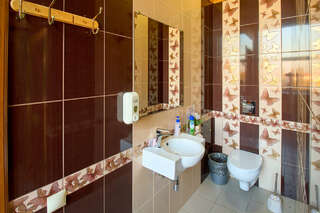 Гостиница Red House Белгород Двухместный номер с 2 отдельными кроватями-11